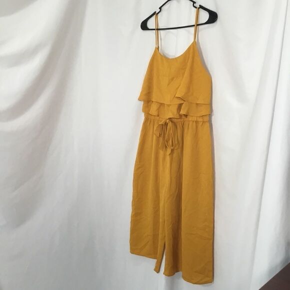 One Clothing Ruffle Sleeveless Crop Jumpsuit (H13) - Picture 3 of 6